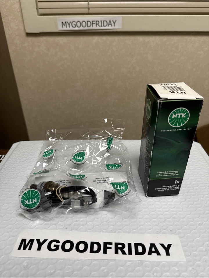 Sensor de oxígeno NTK 24283 genuino nuevo para Honda Civic 2001-2003 1,7 L hecho en Japón Foto 2 de 4