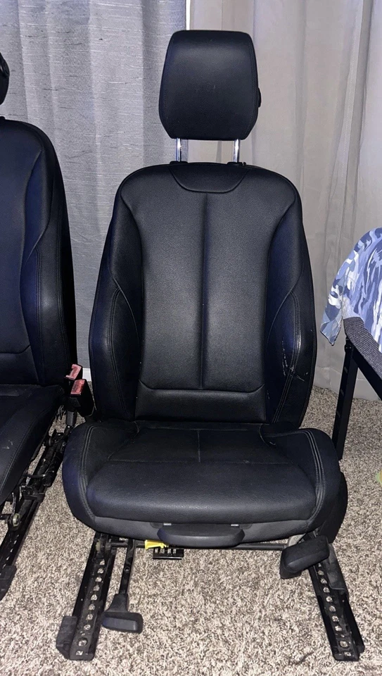 Note 06-11 OEM BMW E90 328 335 Sedan Front Left Right Sport Seats Black Leather - Image 2 of 4