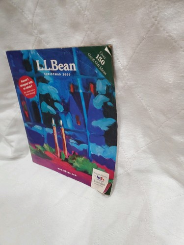 LL Bean Christmas 2000 Catalog - Picture 5 of 10