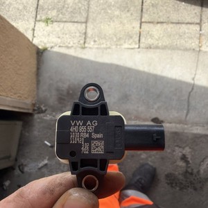 Original Audi VW Skoda Seat Drucksensor Crashsensor vorne 4H0955557