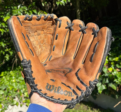 $180 WILSON A900 ASO Infield Pitcher Pro Softball Baseball Glove a2000 pattern