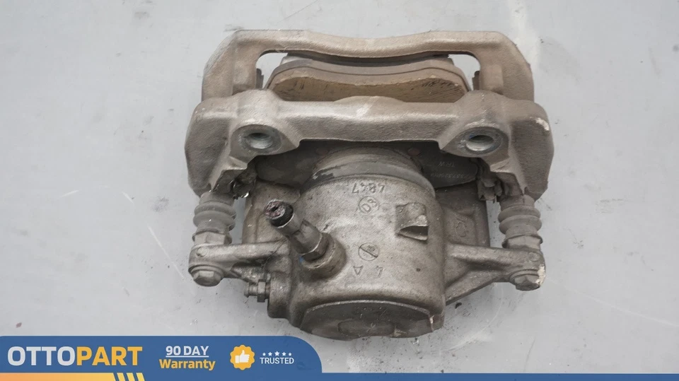 Оригинальный левый передний тормозной суппорт со стороны водителя для Mercedes-Benz C250 2008-2015 годов выпуска 2044212581 - Изображение 3 из 4