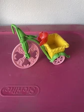 1980 Vintage Strawberry Shortcake Berry Cycle Tricycle Kenner