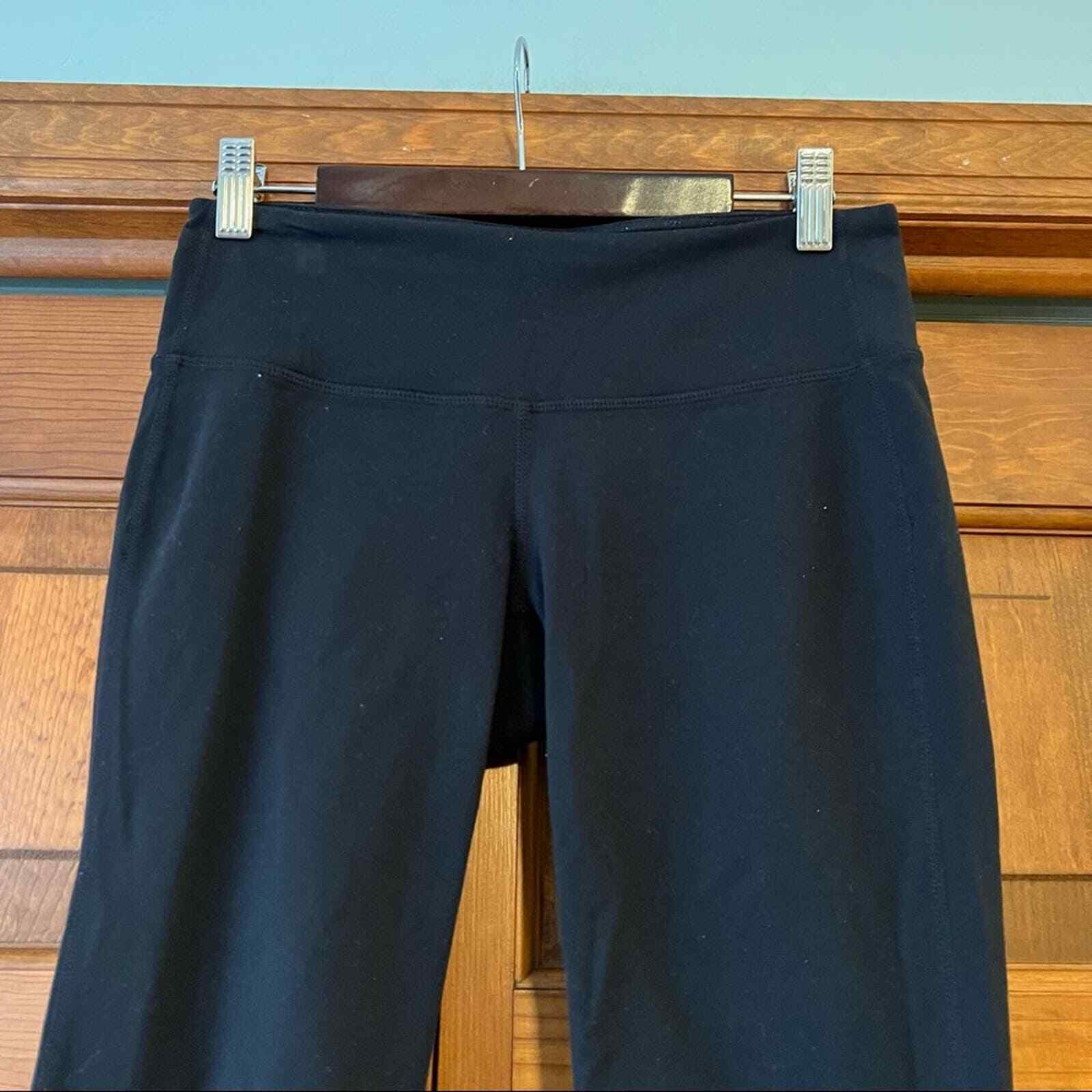 Athleta Women's Chaturanga Knicker Capris Leggings Bl… Gem