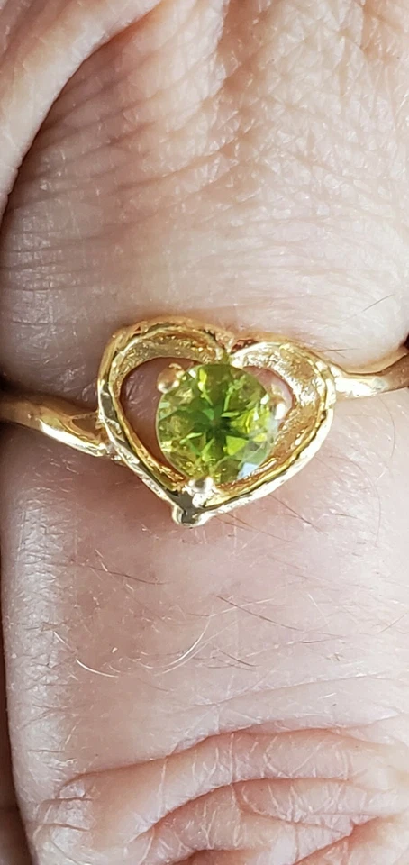 Peridot Labcreated Round Cut Heart Shaped Ring 10kt Solid Yellow Gold  - Image 2 of 4
