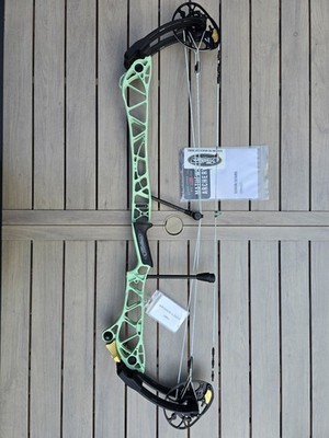 Mathews Title 38 Target Bow (Gen 1) Mint color 99% condition