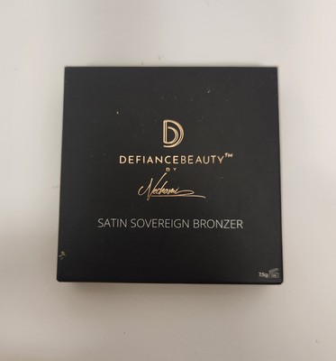 Defiance Beauty, Satin Sovereign Bronzer in Shade: Goddess Glow. NIB