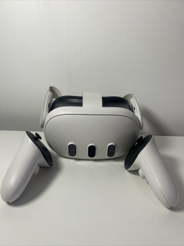 Meta Quest 3 128GB VR Headset with Controllers-Excellent Condition✅