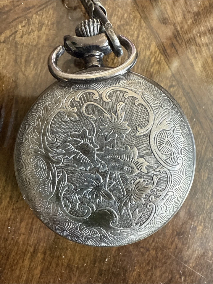 Карманные часы Wrangler с кожаным чехлом - Изображение 3 из 4