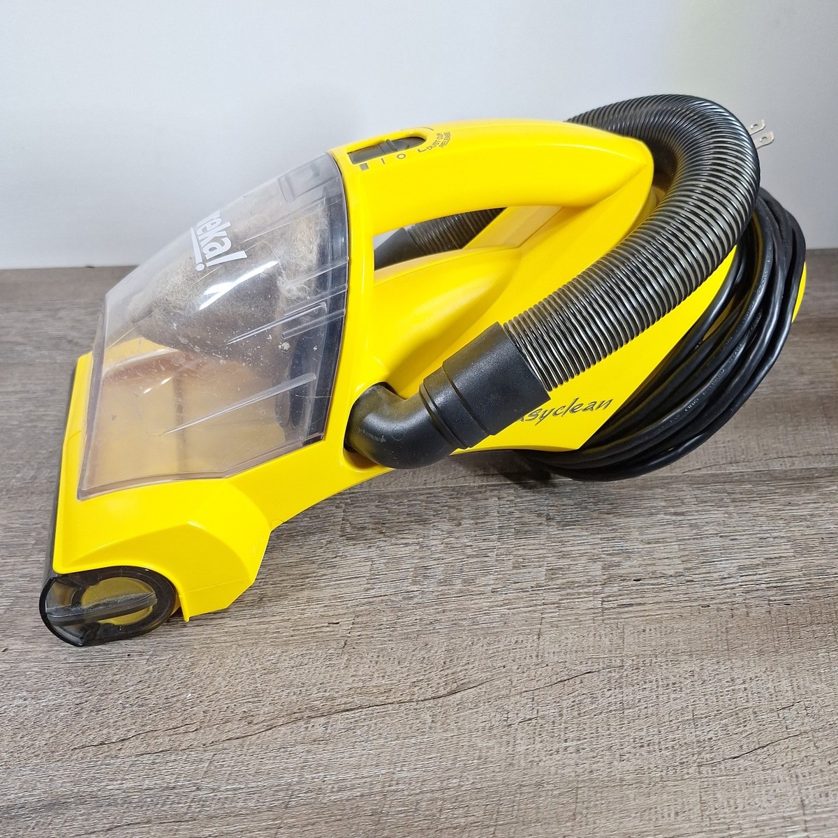 Eureka Model 71 EasyClean Yellow Handheld Vacuum Cleaner Tested