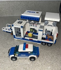 LEGO City Police and Mobile Command Center *Incomplete* Set 60139  Police Car