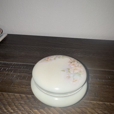 Vtg Floral Covered Trinket Dish Made In France. Np chips/cracks  