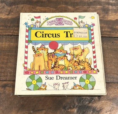 Circus Train (Ringling Bros. and Barnum & Bailey Book) by Sue Dreamer