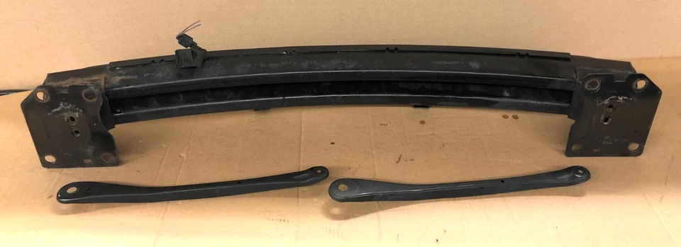 2012 年道奇房车前保险杠加固 2011 - 2018 年克莱斯勒城镇和国家 — 第 4/4 张图片