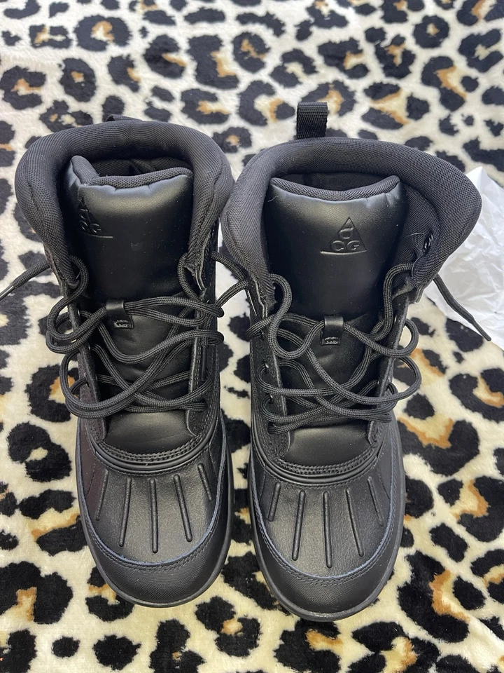 Nike Woodside 2 Botas Altas Triple Negro 524872-004 Hombres/Jóvenes Talla 7Y Foto 2 de 4