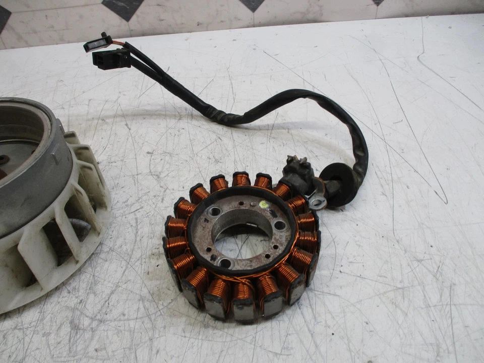 Yamaha Zuma yw125 2011 11 ajuste: 2009 - 2011 Estator volante ventilador refrigeración Foto 2 de 4