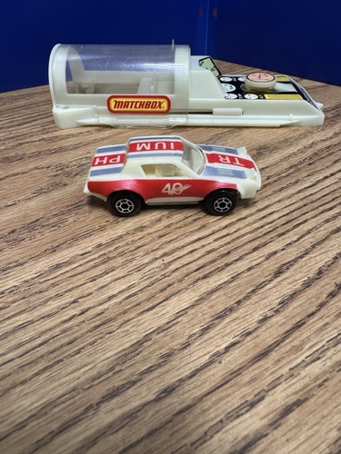 Matchbox No 49 Triumph - 406606 - Vintage 1982 Glo-Racers w/ Launcher Lesney - Picture 3 of 8