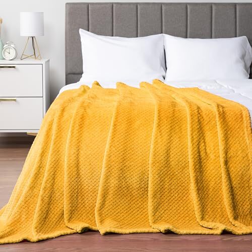 PAVILIA Mustard Yellow Throw Blanket for Couch Bed Soft Fleece Throws