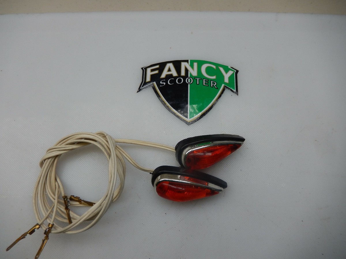 2 OF 24V TEAR DROP TURN SIGNAL WITH 2 WIRES IN RED COLOR PART13005