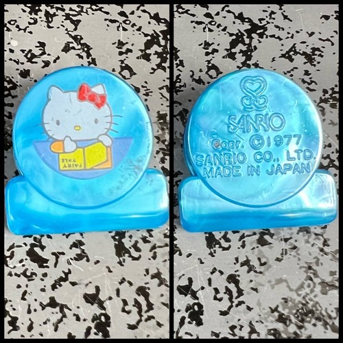 Pequeño clip de papel azul vintage 1977 Sanrio Hello Kitty + lápiz 1983 con encanto JP - Imagen 9 de 17