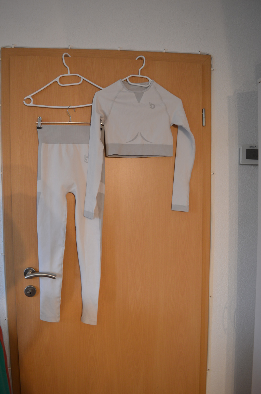 Bild 1 von 16