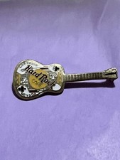 Hard Rock Cafe HRC Las Vegas Nevada Guitar brooch pin back c34508 Goldtone