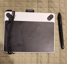 Wacom Graphics Drawing Tablet USB Wired w/ Stylus Pen and USB Cable