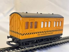 Hornby R296 OO Gauge Track Maintenance Department Cleaning Coach