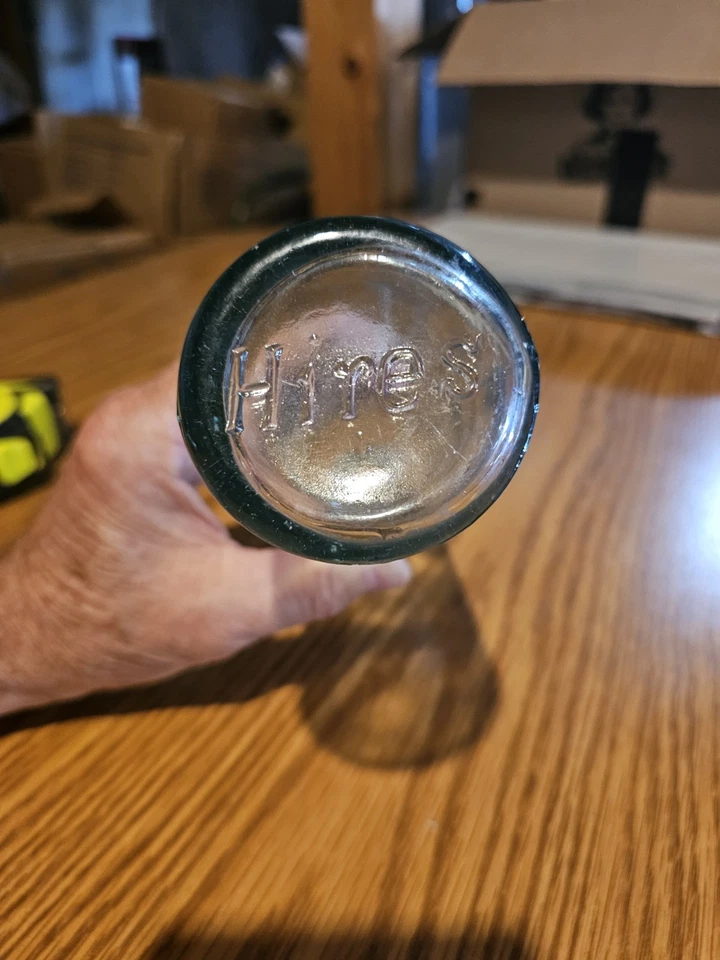 Antigua botella de cerveza de raíz "HIRES" en relieve con tapa burbuja (1ª edición), excelente estado.! Foto 3 de 4