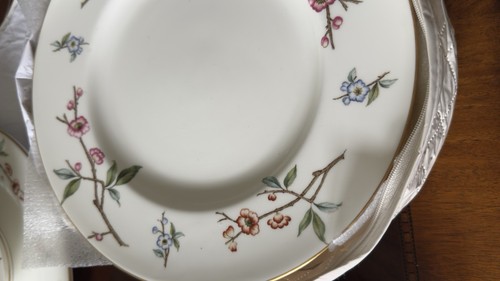 52 Pcs Royal Worcester Blossom Time Dinnerware and Serve Ware Excellent - Picture 14 of 24