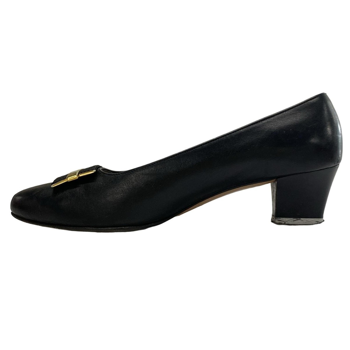 パンプス FERRAGAMO PUMPS NERO Auth Salvatore Ferragamo - Black Gold Leather Women's Pumps