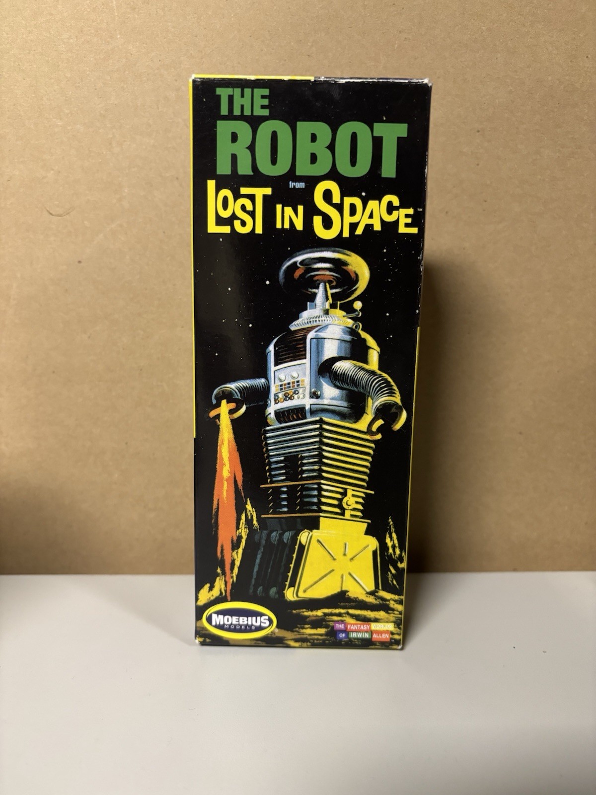 Lost In Space TV Show ROBOT Plastic Model Kit 1/24 2009 Moebius #418 Brand New