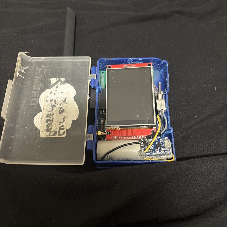 ESP 32 MARAUDER WiFi-Analysis Tool Custom Built - Image 2 of 4