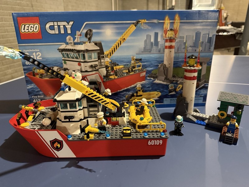 LEGO City: Fire Boat (60109)