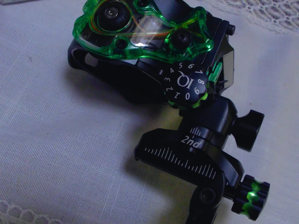 RETINA LOCK IQ 3 PIN BOW SIGHT PRO HUNTER BOW SIGHT - RIGHT HAND - Image 3 of 4