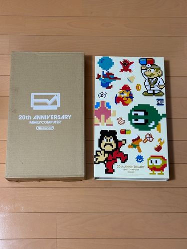 Nintendo Famicom Mini Collection Box Volume 2 Club Nintendo w/ Original Box!