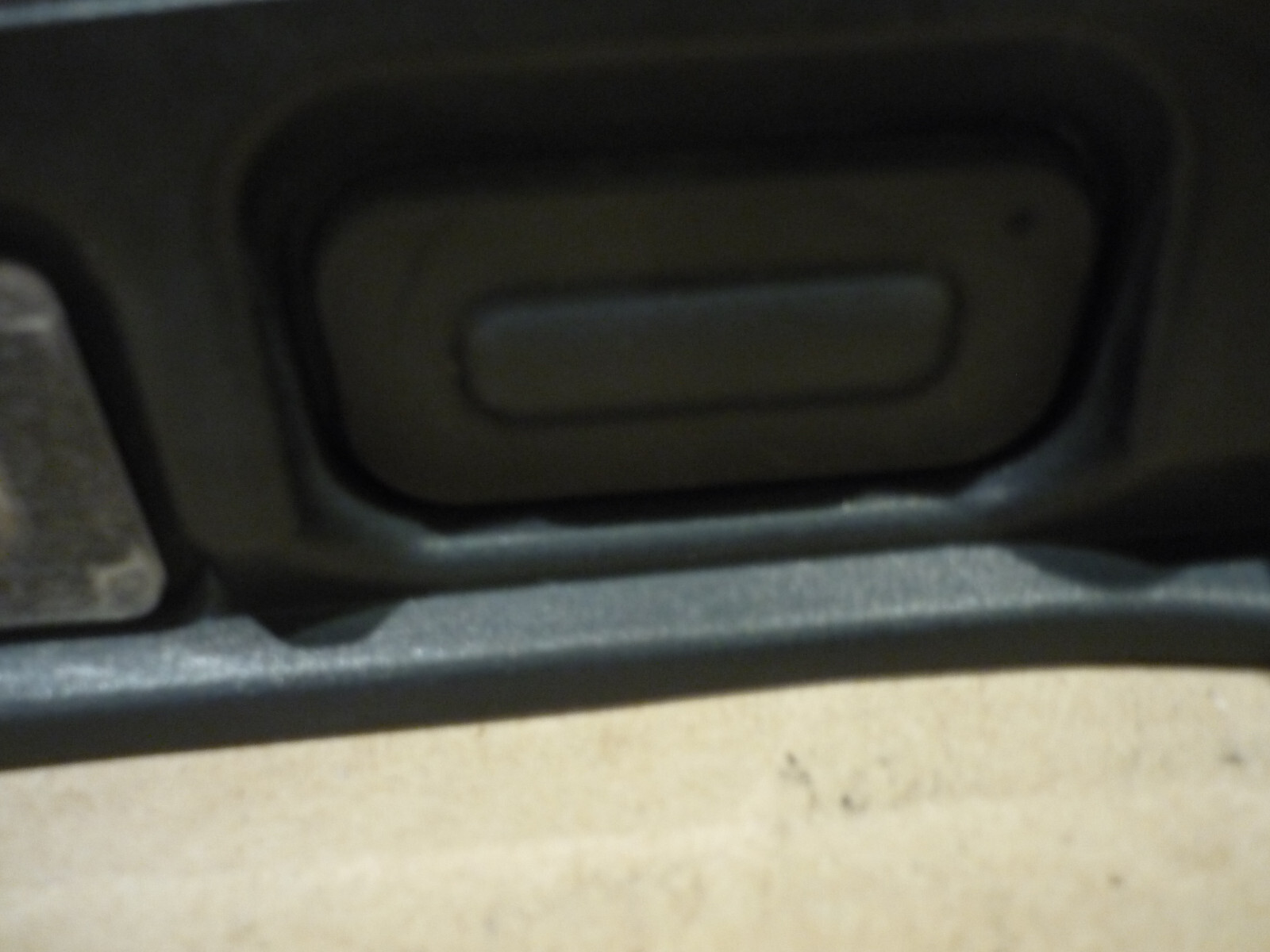 Maserati Ghibli 2014-2018+ -Trunk Lid Moulding With Camera - P/N 670126331