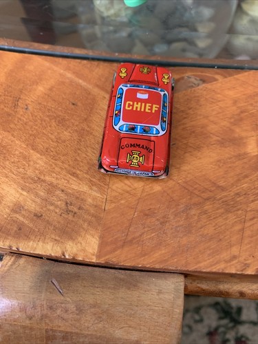 Vintage 2.25" Japan Tin Fire Dept. Command Chief Tog Car - Picture 4 of 5