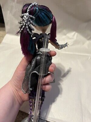  Ever After High Raven Queen Doll : Toys & Games