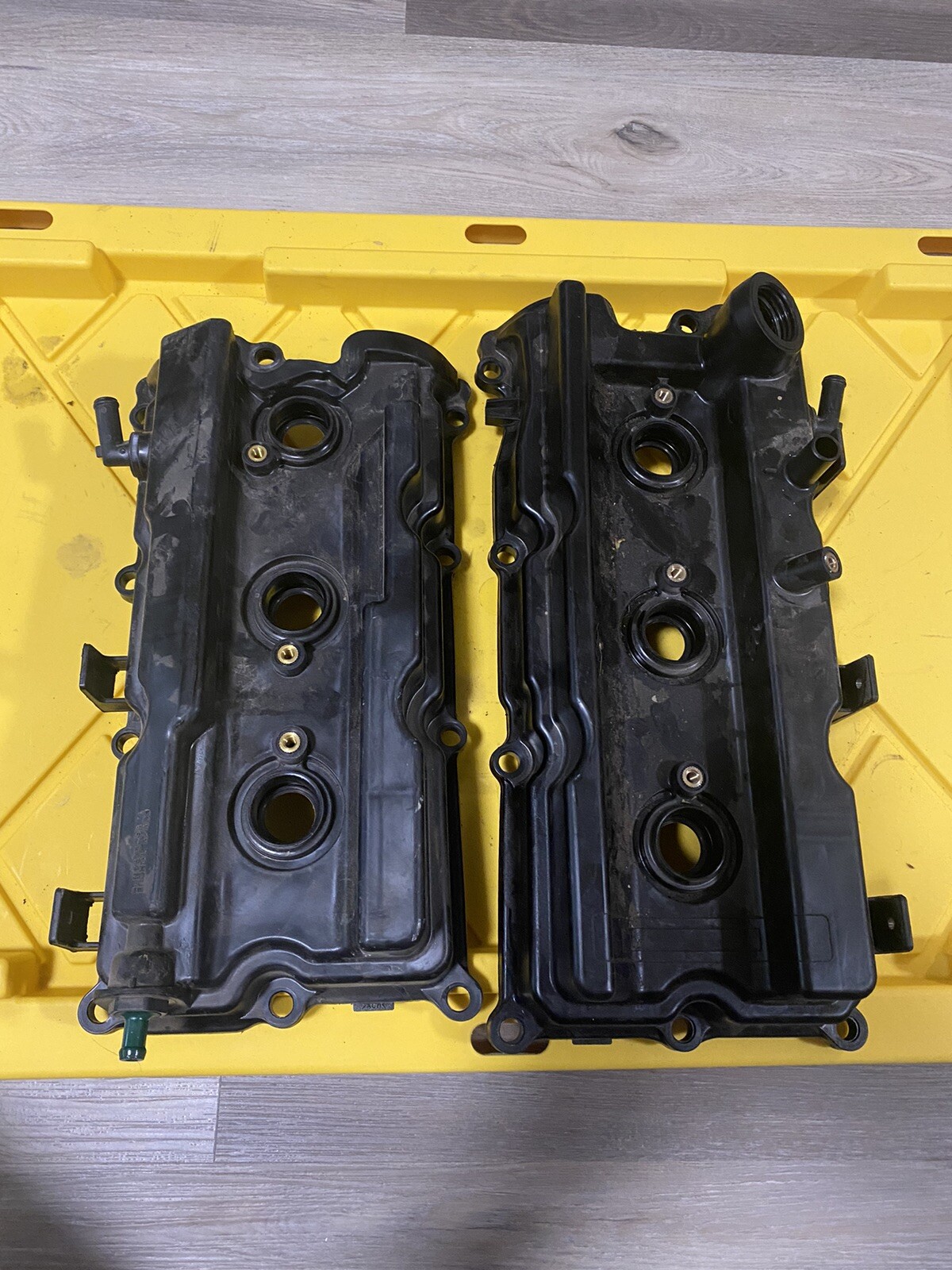 Lightly Used OEM NISSAN 0515 XTERRA VALVE COVER SET W/ GASKETS eBay