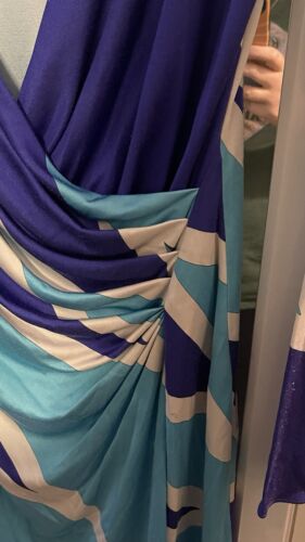 Emilio Pucci Long Sleeved Blue and White dress Size 10 - Picture 2 of 4