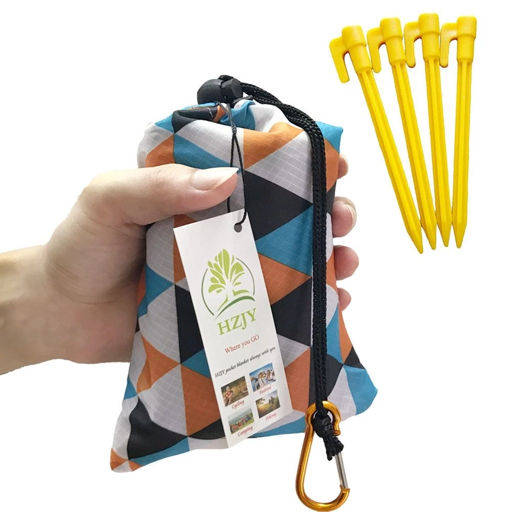 HZJOYUE Outdoor Pocket Blanket 71"x55" Lightweight, Compact for Beach & Camping
