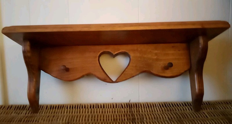 Vintage Wooden Wall Display Shelf  w/Pegs Heart Cutout Cottagecore Farmhouse 18"