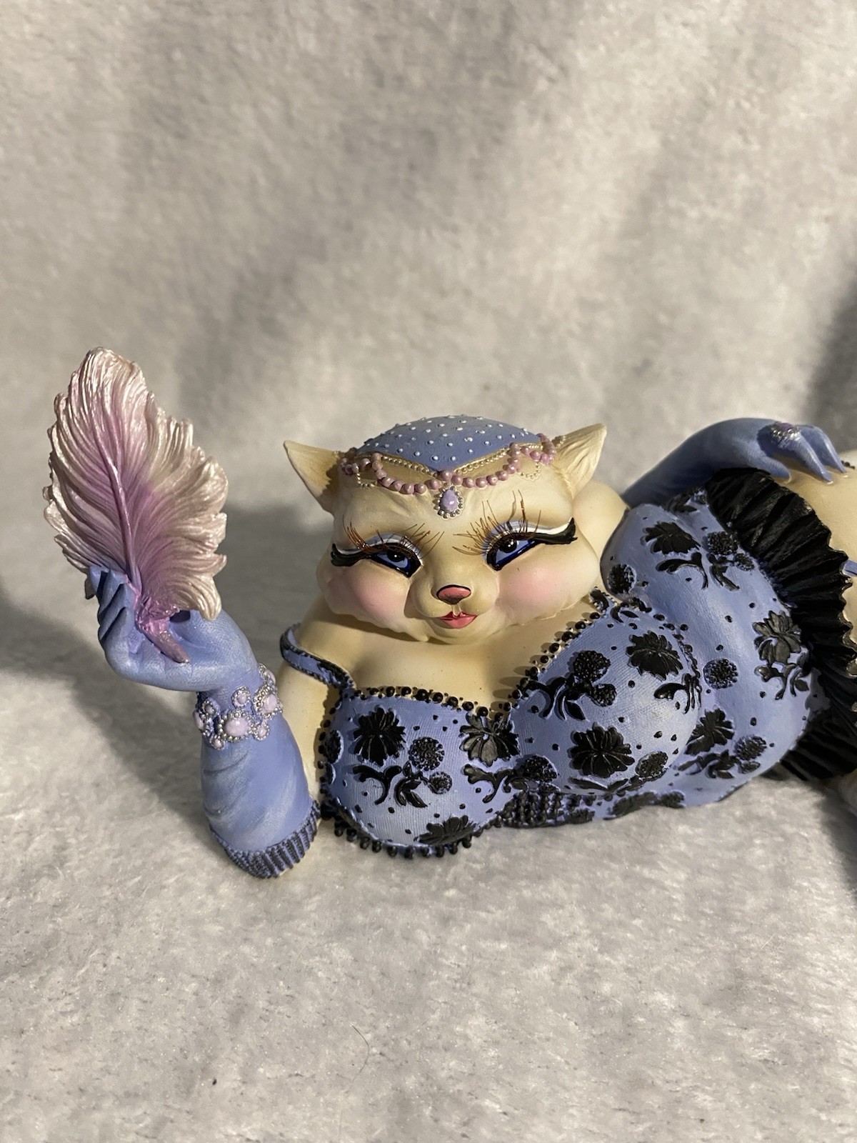 Margaret Le Van Alley Cats “Persia”  Retired Pre owned No Box No Tag