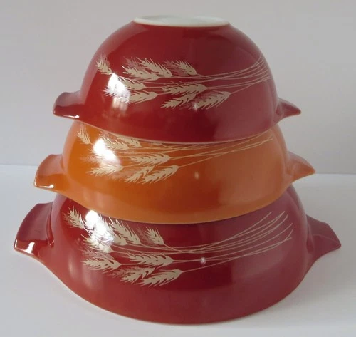 VTG PYREX AUTUMN HARVEST WHEAT CINDERELLA NESTING MIXING BOWLS #444, 443 & 442