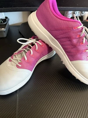 Nike hellrosa Damen-Golfschuhe, Größe 8,5 - Bild 1 von 4