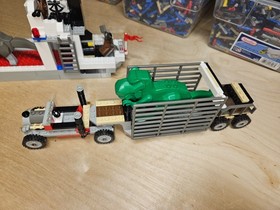 Lego 5975 Dino Island Adventurers T-REX TRANSPORT 100% Complete