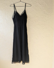 VTG Seamprufe Women  s Black Lace Full Slip Size 38 Adjustable Straps Solid