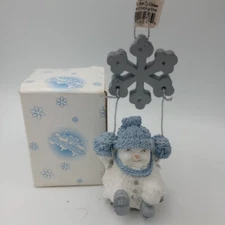 The Encore Group 2001 Snow Buddies Everest On Snowflake Ornament 94624 Boxed 