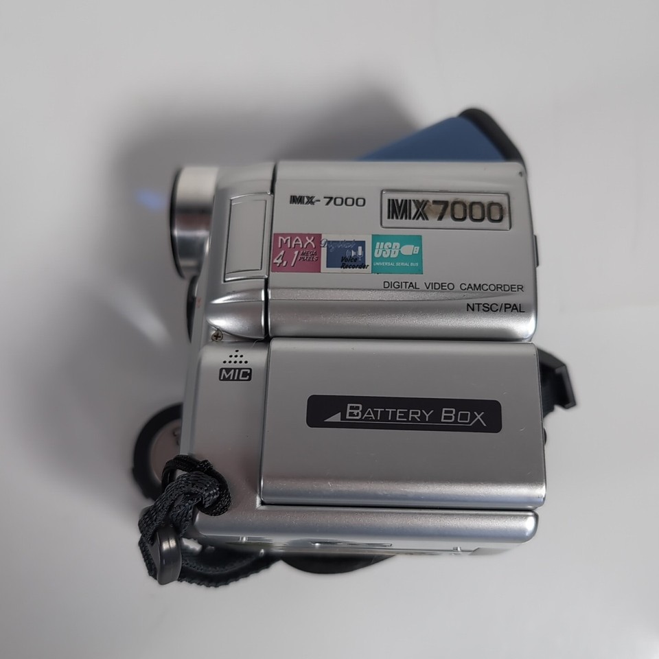 JVC MX7000 Digital Video Camcorder Silver with Camera Bag Spares